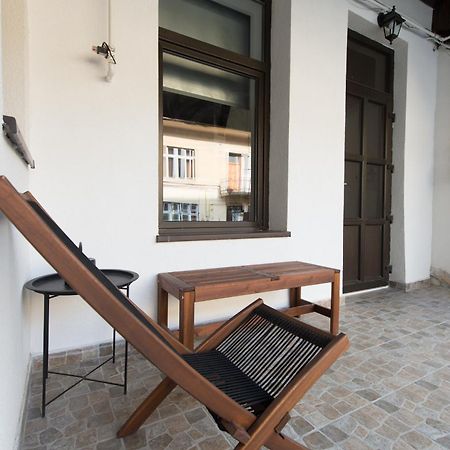 Lovely Brasov Flat With Patio And Mountain Views Zewnętrze zdjęcie